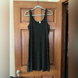 Old Navy Sleeveless black / white polka dot dress